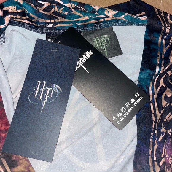 ✨🪄 BlackMilk • Deathly Hallows / Invisibility Cloak ✨ Swan Kimono - Picture 9 of 9